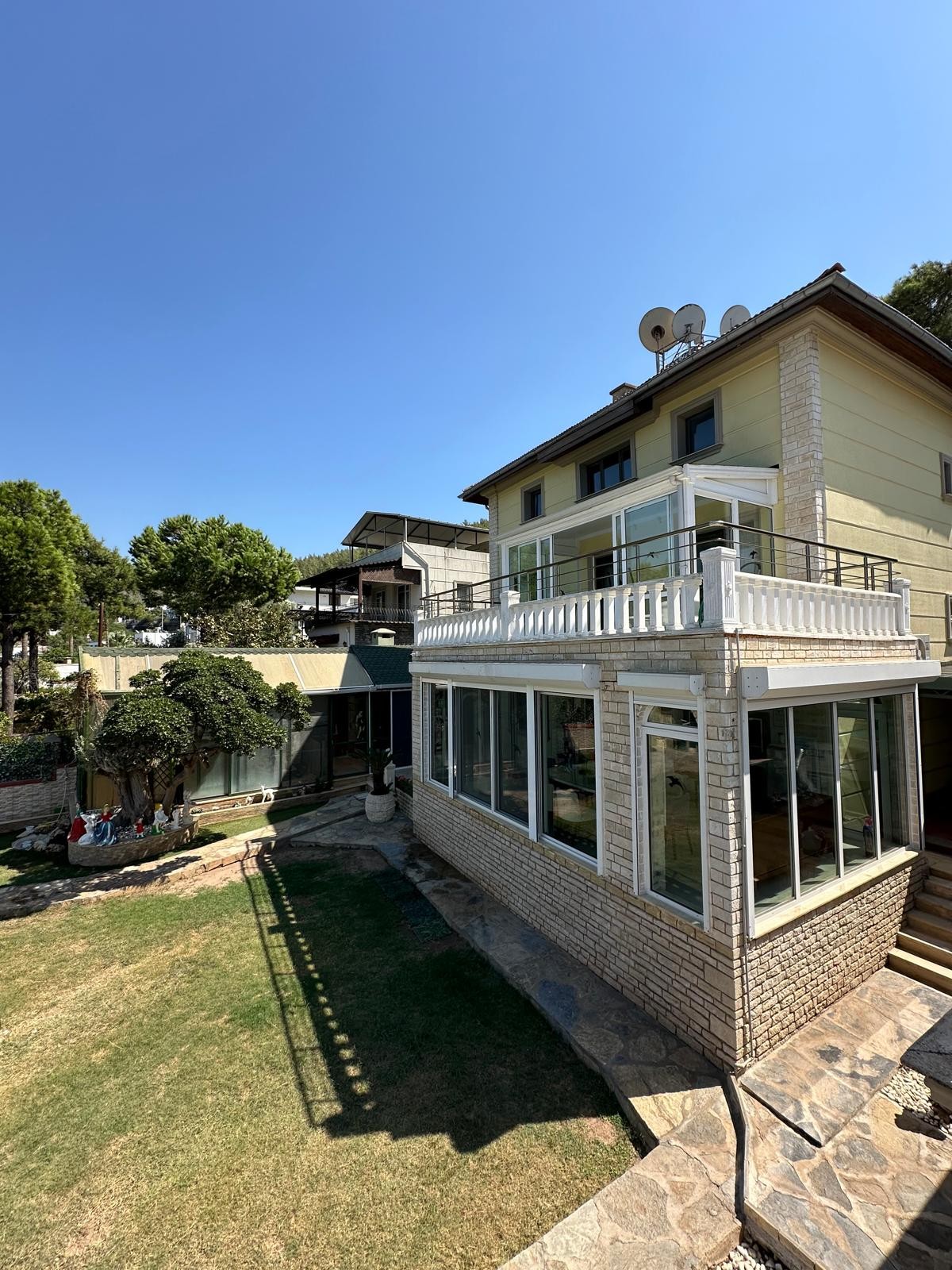 Denize Sıfır Tam Müstakil Villa